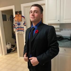 Meet your Posher, Eric